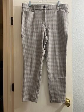 LOFT Men's Black and White Micro-Check Chinos